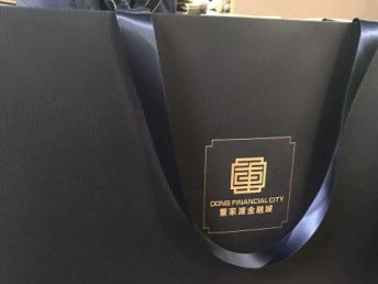 上海閘北印刷廠 匠心打造樣本、畫冊(cè)、說(shuō)明書與產(chǎn)品手冊(cè)的專業(yè)典范